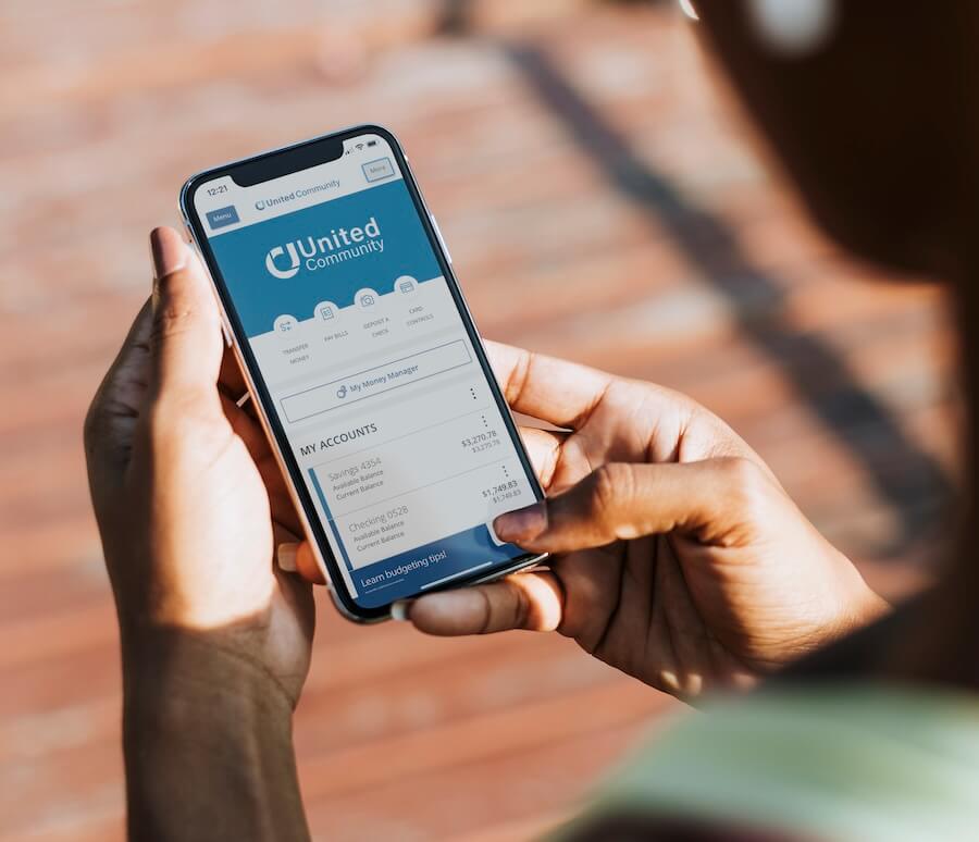 teen in United Community's online banking