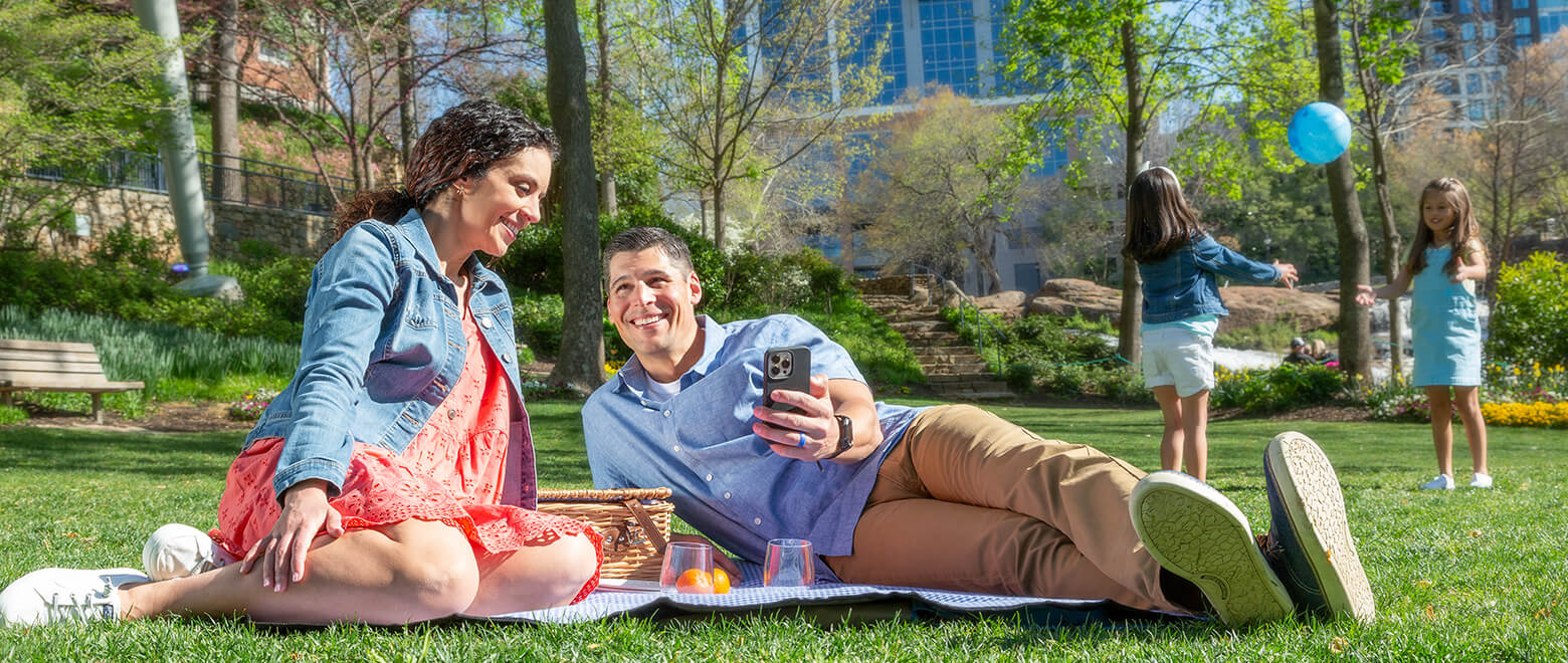 family connecting with United Community online